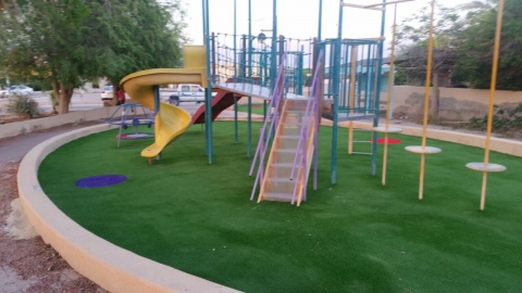 עין תמר מגרש משחקים
