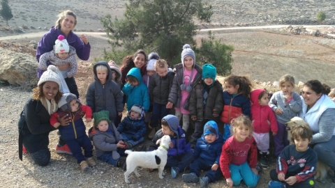 הר עמשא קבוצת אנשים מצטלמת