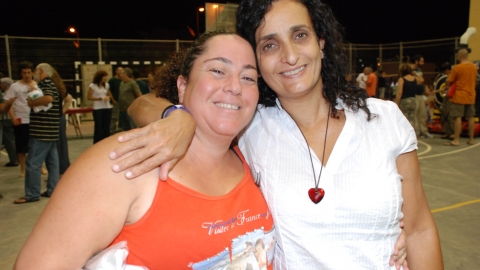 עין תמר שתי נשים